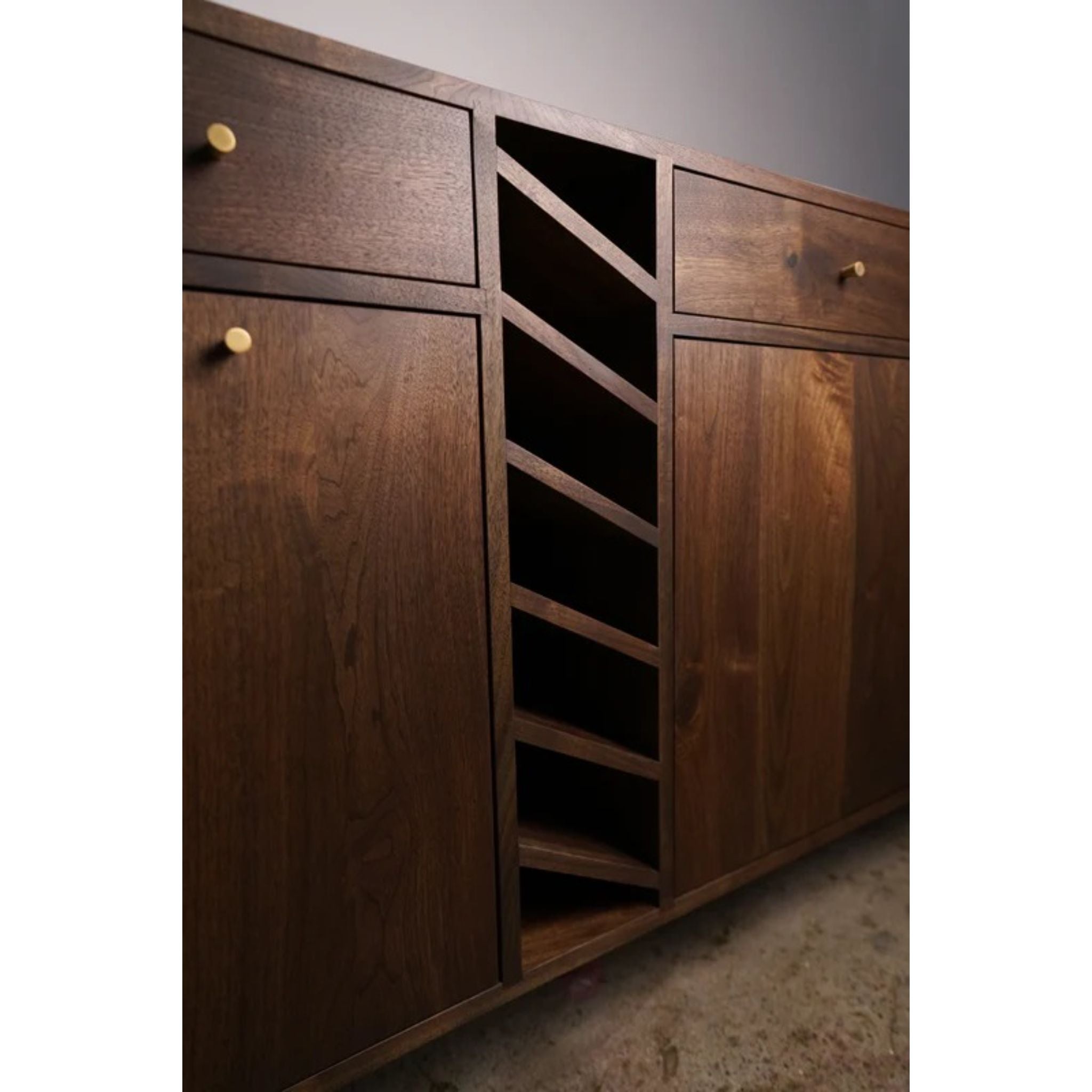 Moe Wine Bar BR13 Closeup View by Tomfoolery Wood Co