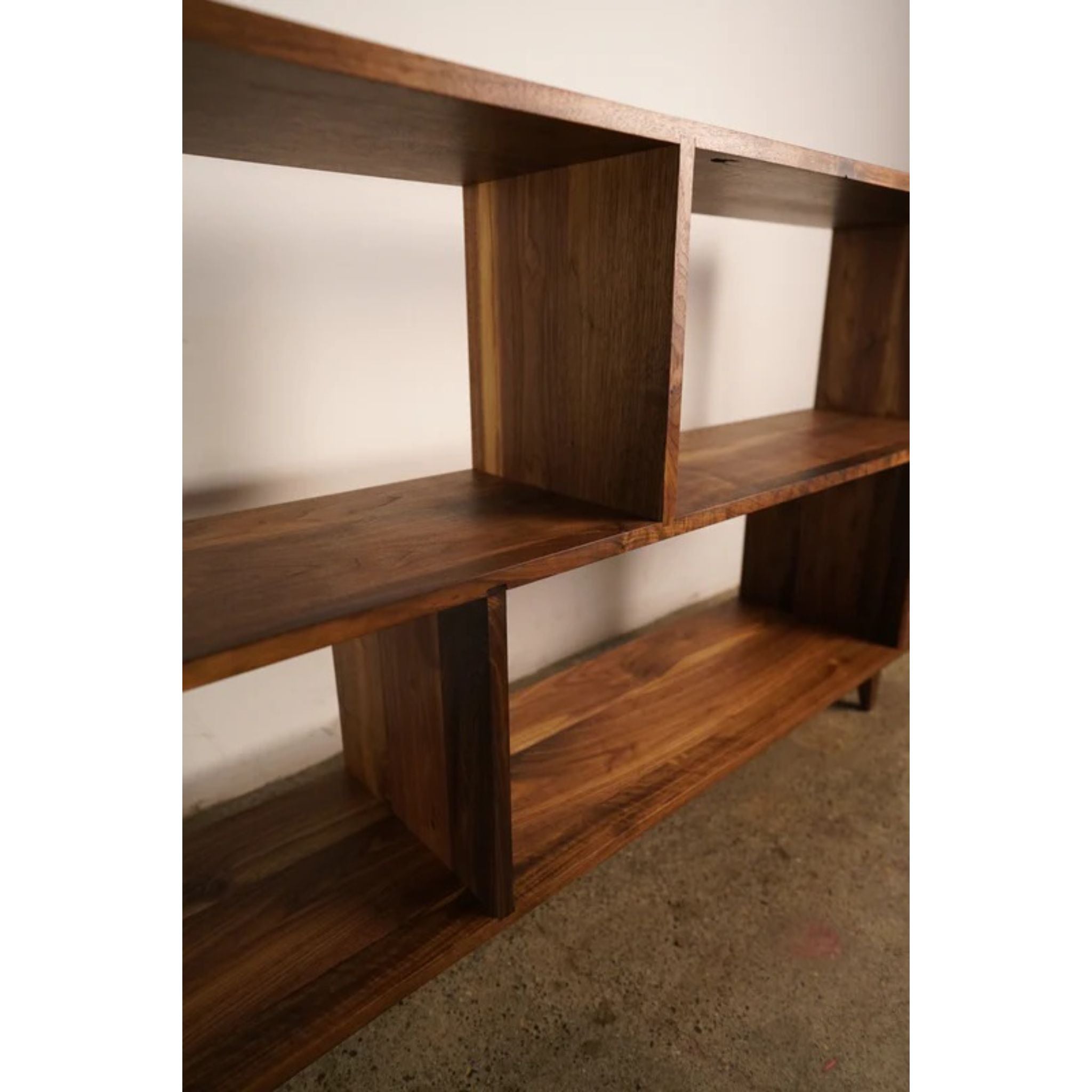 Offstack 3-Tier Sofa Table (TERTIARY) TB01 Closeup View by Tomfoolery Wood Co