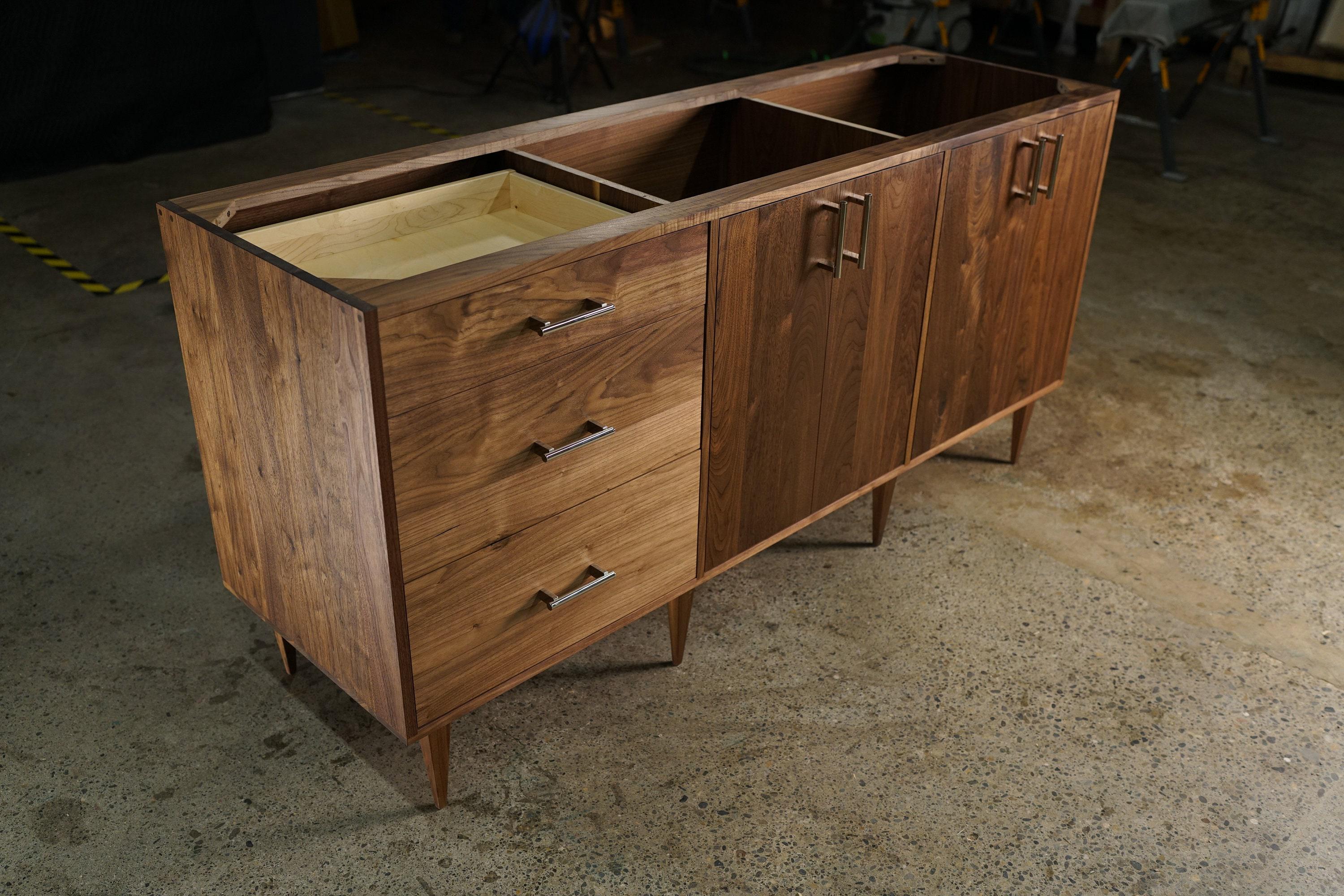 Ellis Vanity